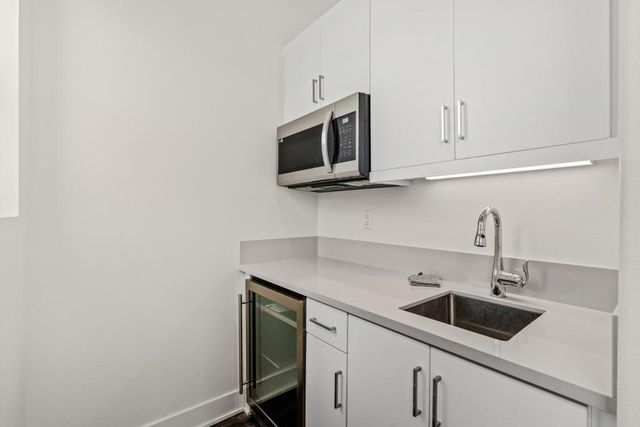 35821 Cannon Drive, Palm Desert, CA 92211