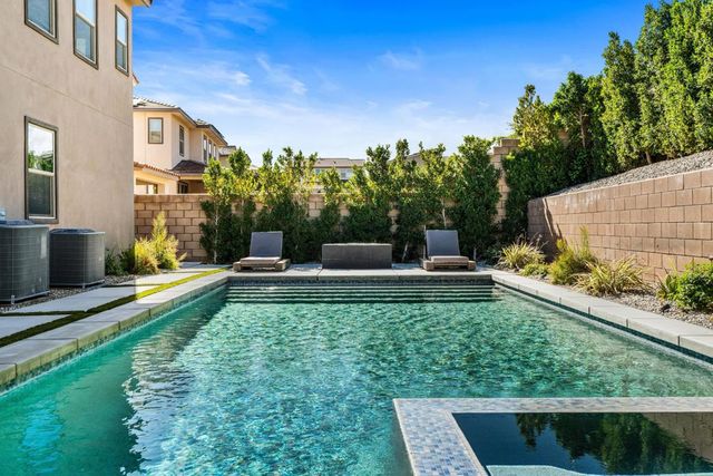 35821 Cannon Drive, Palm Desert, CA 92211