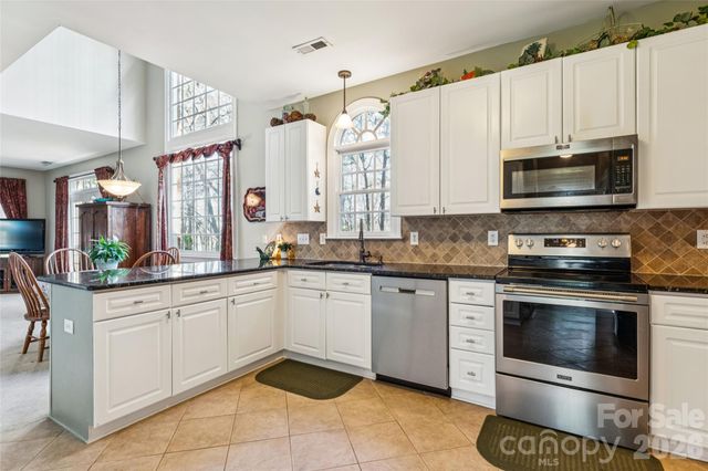 152 Lockerbie Lane, Mooresville, NC 28115