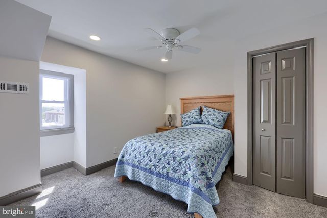 338 N 3RD ST, Columbia, PA 17512