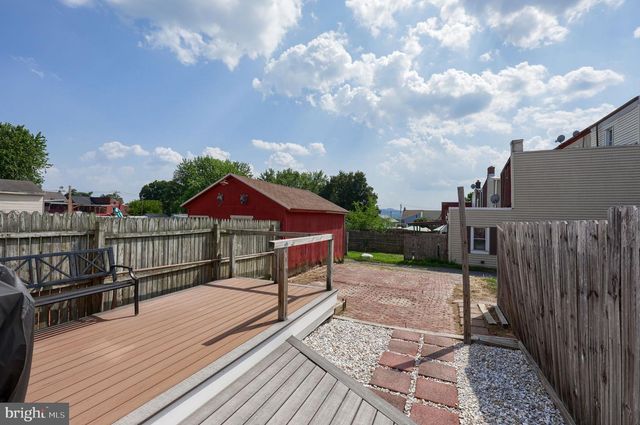338 N 3RD ST, Columbia, PA 17512