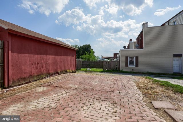 338 N 3RD ST, Columbia, PA 17512