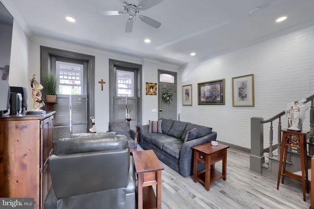 338 N 3RD ST, Columbia, PA 17512