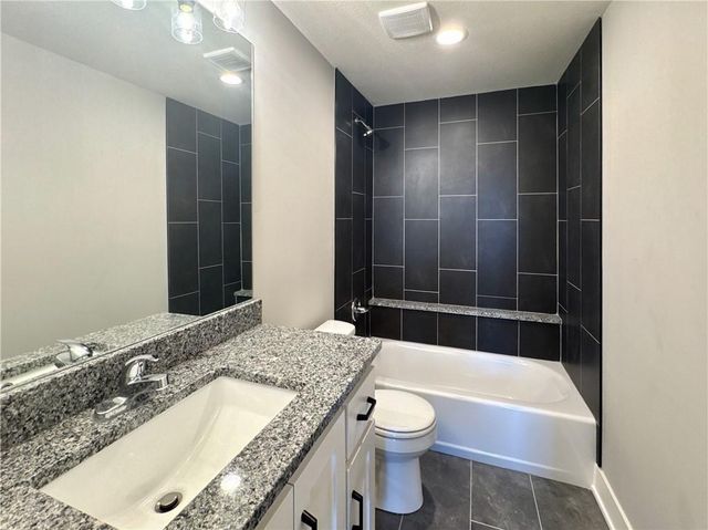 12775 NW Larkspur Lane, Platte City, MO 64079