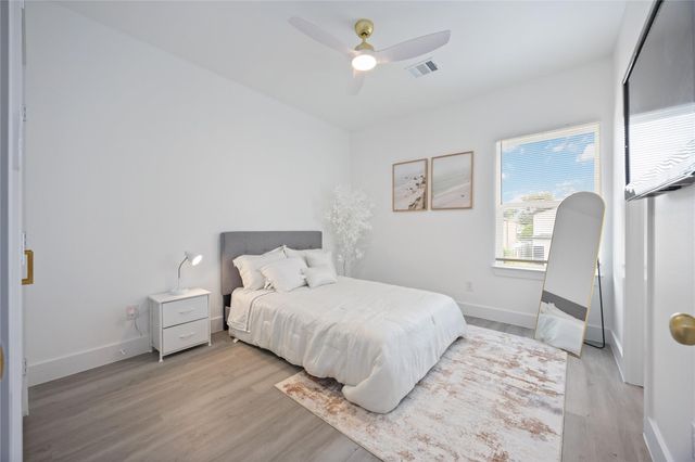 2329 Hampton Drive, Houston, TX 77088