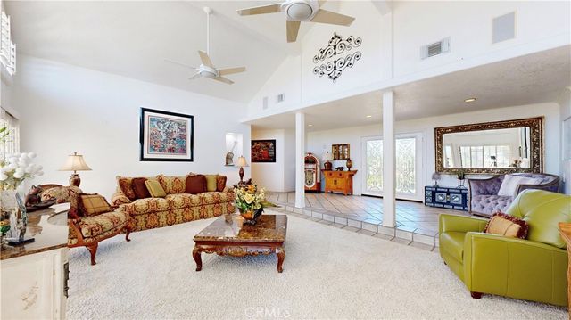 17850 Vista Del Lago, Riverside, CA 92503