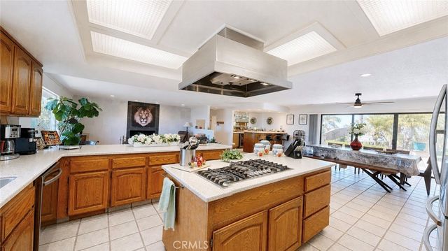 17850 Vista Del Lago, Riverside, CA 92503
