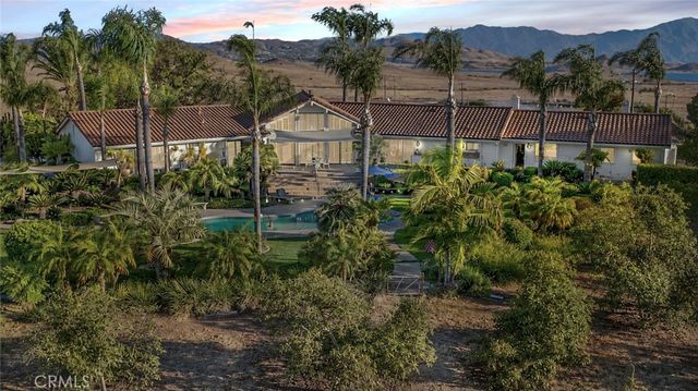 17850 Vista Del Lago, Riverside, CA 92503