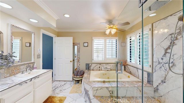 17850 Vista Del Lago, Riverside, CA 92503