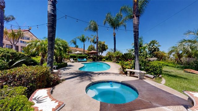 17850 Vista Del Lago, Riverside, CA 92503