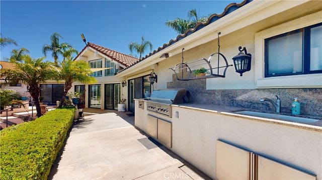 17850 Vista Del Lago, Riverside, CA 92503