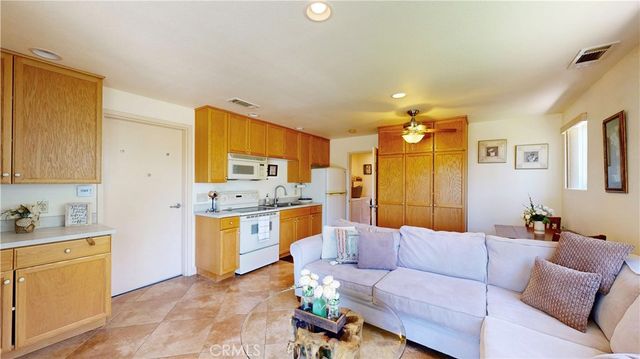 17850 Vista Del Lago, Riverside, CA 92503