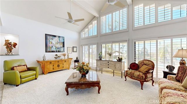 17850 Vista Del Lago, Riverside, CA 92503