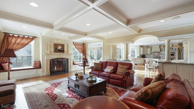 1 Hayduk Dr, Edison Twp., NJ 08820