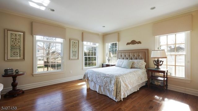 1 Hayduk Dr, Edison Twp., NJ 08820