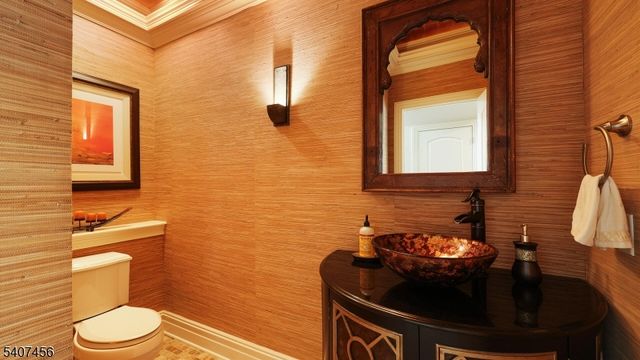 1 Hayduk Dr, Edison Twp., NJ 08820