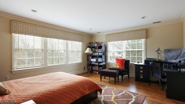 1 Hayduk Dr, Edison Twp., NJ 08820