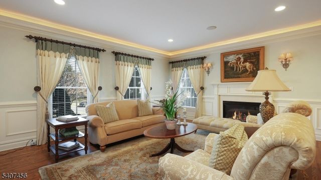 1 Hayduk Dr, Edison Twp., NJ 08820