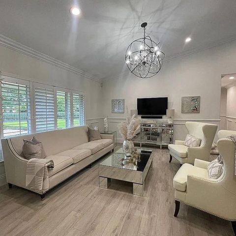 8801 SW 124th St, Miami, FL 33176