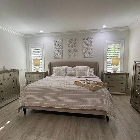 8801 SW 124th St, Miami, FL 33176