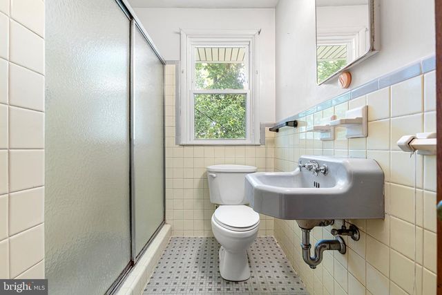 1909 BRANT RD, Wilmington, DE 19810