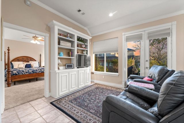 26 Englewood Court, Montgomery, TX 77356
