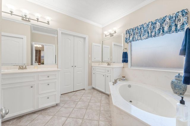 26 Englewood Court, Montgomery, TX 77356