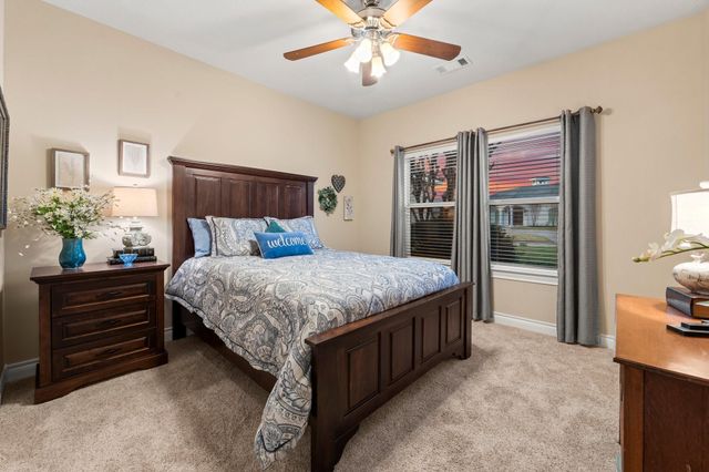 26 Englewood Court, Montgomery, TX 77356