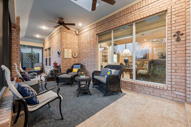 26 Englewood Court, Montgomery, TX 77356