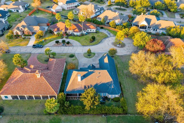 26 Englewood Court, Montgomery, TX 77356