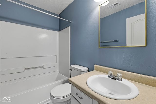 5557 Floating Leaf Drive, Indianapolis, IN 46237