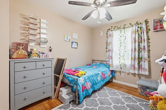 7112 Delhaven Way, North Highlands, CA 95660