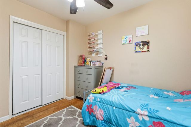 7112 Delhaven Way, North Highlands, CA 95660