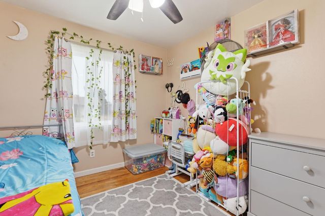 7112 Delhaven Way, North Highlands, CA 95660