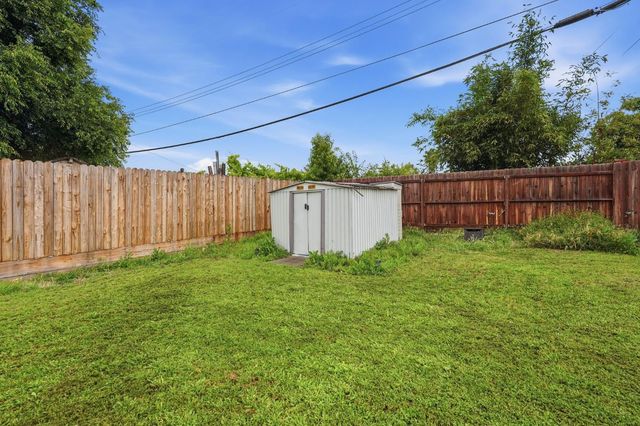 7112 Delhaven Way, North Highlands, CA 95660