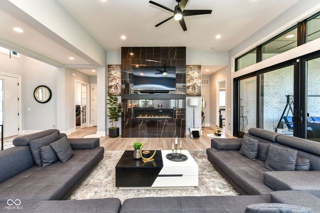 3973 Club Ridge Estates, Zionsville, IN 46077