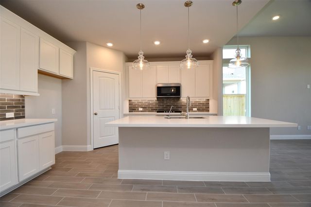 19722 Dwight Eisenhower, Cypress, TX 77433