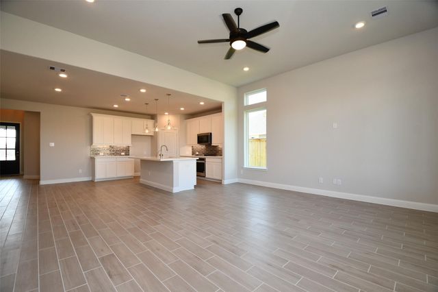 19722 Dwight Eisenhower, Cypress, TX 77433