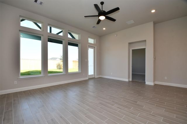 19722 Dwight Eisenhower, Cypress, TX 77433