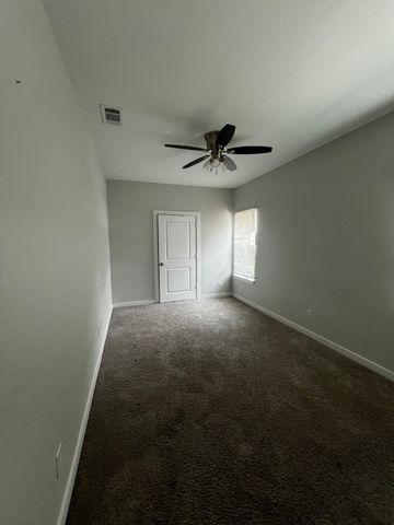 221 Kimbell Street, Mesquite, TX 75149