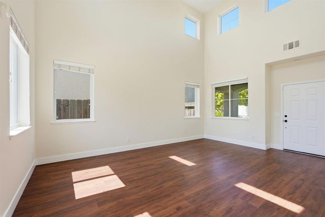 2424 Catamaran Way, Stockton, CA 95206