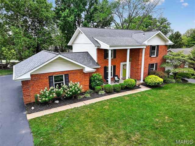 538 Kenilworth Lane, Ballwin, MO 63011