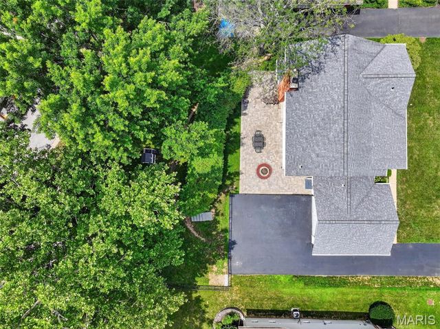 538 Kenilworth Lane, Ballwin, MO 63011