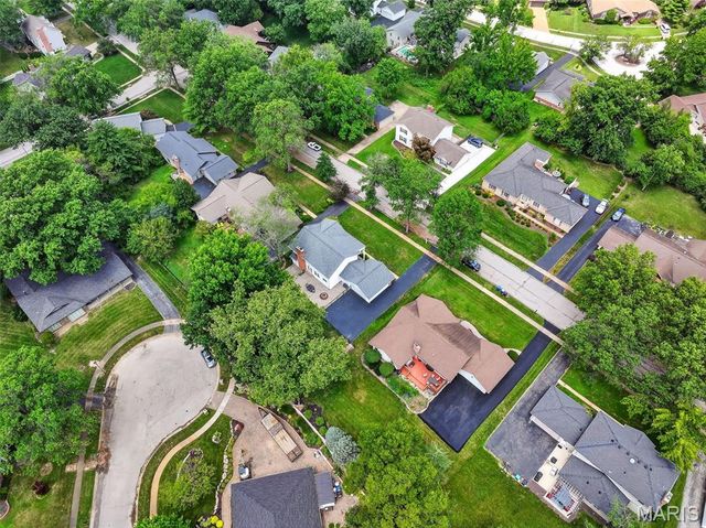 538 Kenilworth Lane, Ballwin, MO 63011