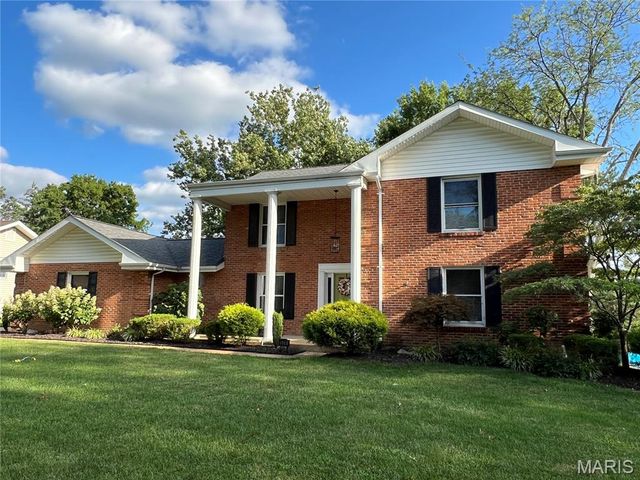 538 Kenilworth Lane, Ballwin, MO 63011