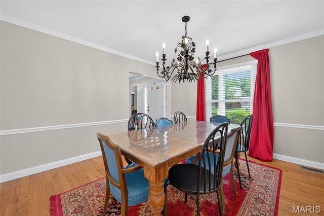 538 Kenilworth Lane, Ballwin, MO 63011