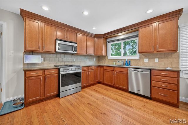 538 Kenilworth Lane, Ballwin, MO 63011
