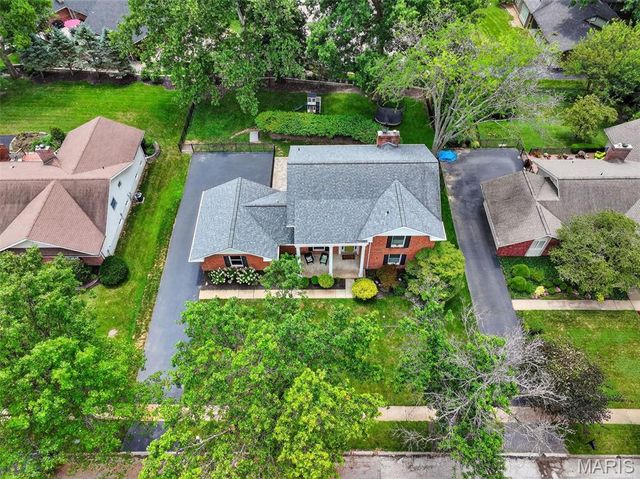 538 Kenilworth Lane, Ballwin, MO 63011