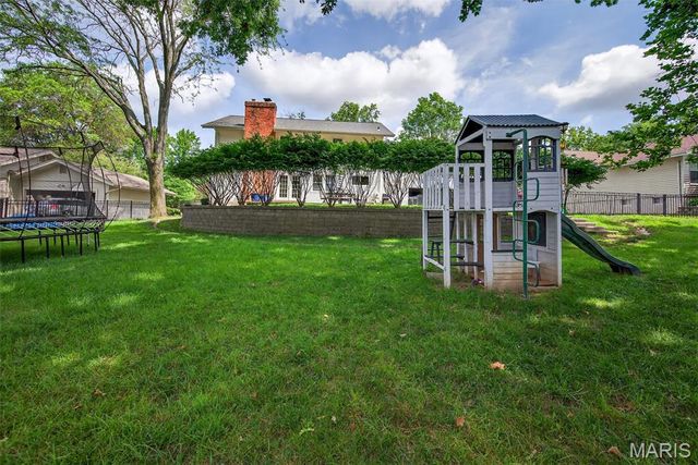 538 Kenilworth Lane, Ballwin, MO 63011