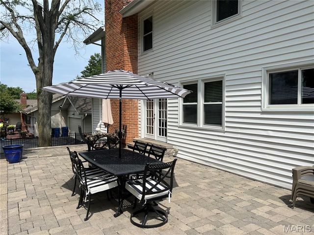 538 Kenilworth Lane, Ballwin, MO 63011